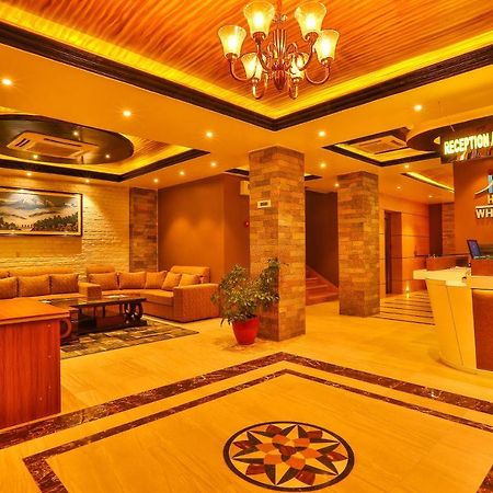 Hotel White Himal Pokhara Eksteriør billede