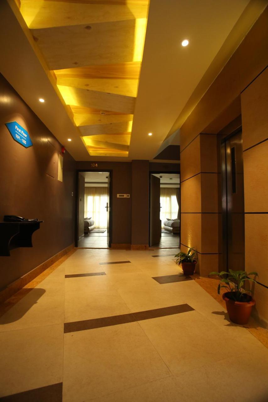 Hotel White Himal Pokhara Eksteriør billede