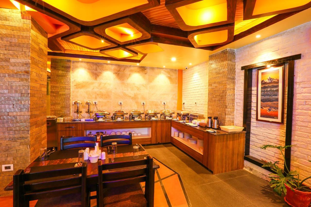 Hotel White Himal Pokhara Eksteriør billede