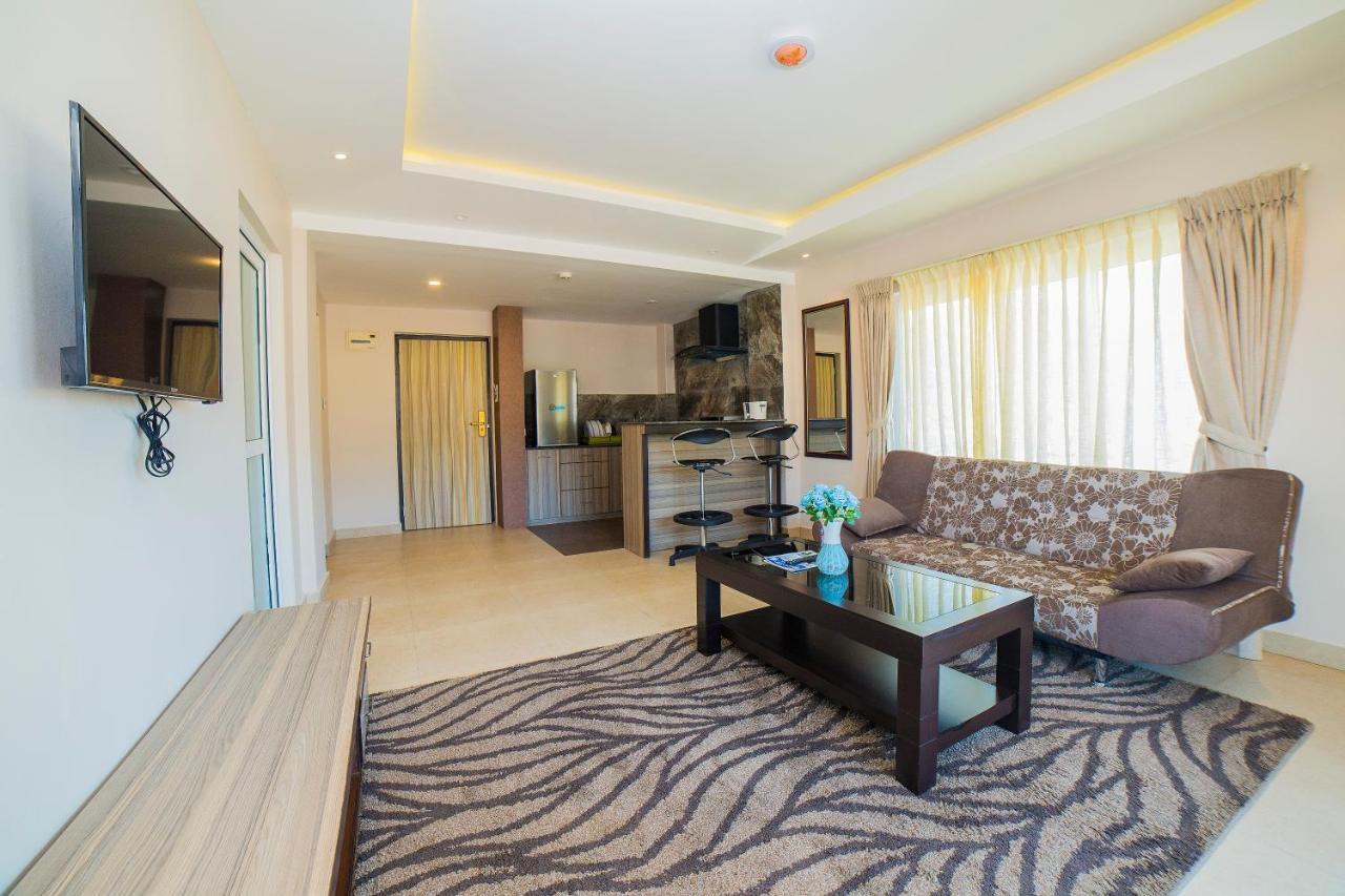 Hotel White Himal Pokhara Eksteriør billede